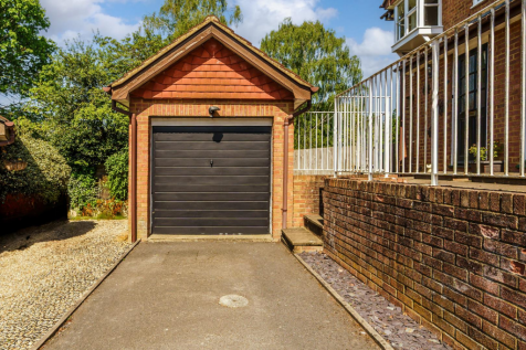 Garage New.png