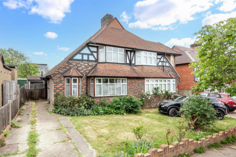 Front 40 Rosedale Road.png