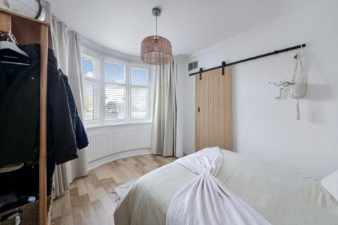 FIRSWOOD AVENUE, -7.jpg