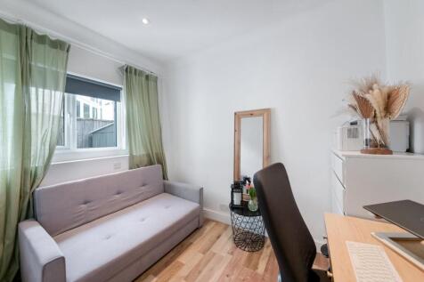 FIRSWOOD AVENUE, -20.jpg