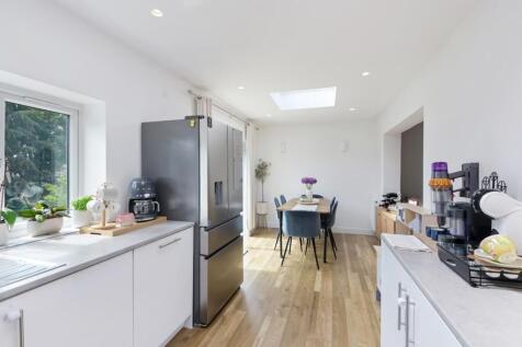 FIRSWOOD AVENUE, -32.jpg
