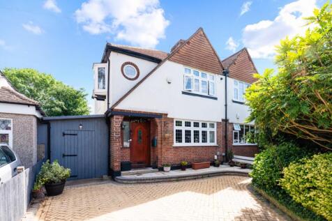 EWELL PARK WAY (20).jpg