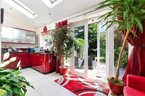 EWELL PARK WAY (11).jpg
