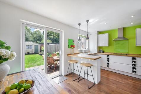 CAVERLEIGH WAY-13.jpg