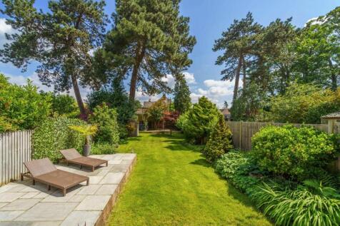 EWELL PARK WAY