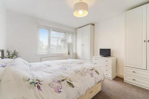 EWELL PARK WAY