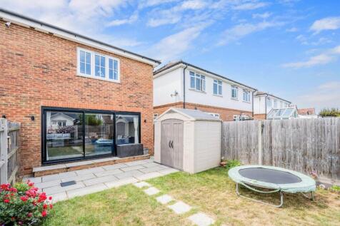 CHESSINGTON ROAD -2.jpg