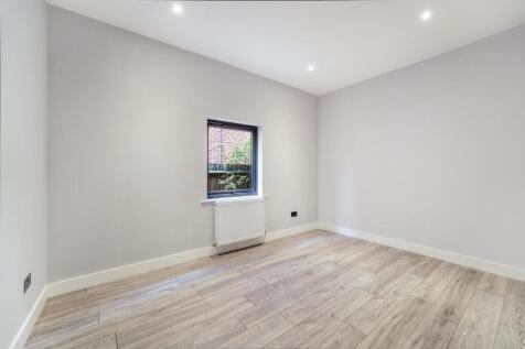 CHESSINGTON ROAD (12).jpg