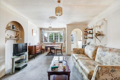 LARKSPUR WAY (9).jpg