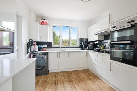 BURNHAM DRIVE, (3).jpg