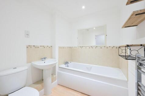 GAINSBOROUGH COURT  (8).jpg