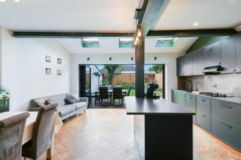 FRANCIS CLOSE, (16).jpg