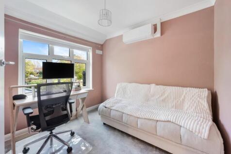 STATION AVENUE (8).jpg