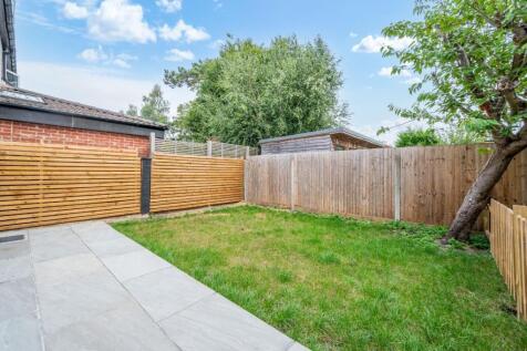 EWELL PARK WAY,  (13).jpg