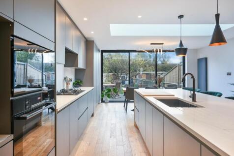 ARDROSSAN GARDENS (11).jpg