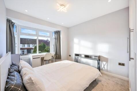 ARDROSSAN GARDENS (20).jpg