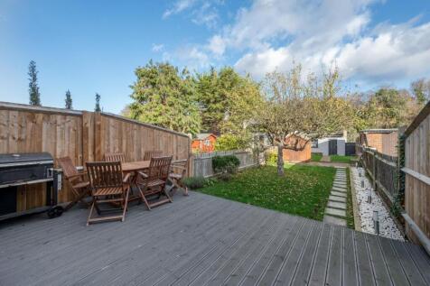 ARDROSSAN GARDENS (3).jpg