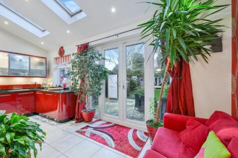 EWELL PARK WAY, (11).jpg