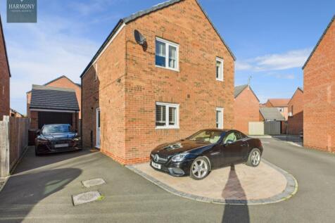 Exterior &amp; Parking 2