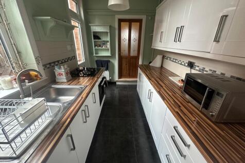 Kitchen 2
