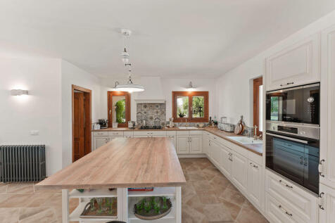 Modern, country style kitchen