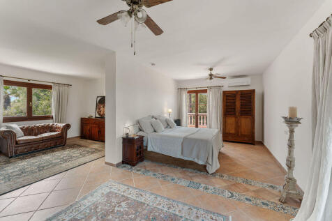 Bedroom with living area