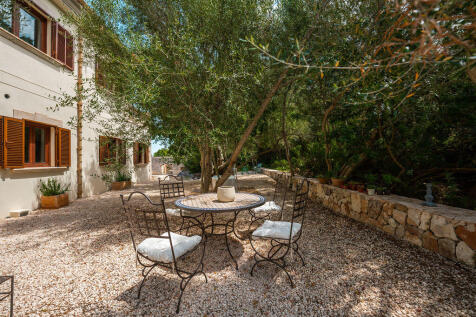 Seating area in the garden