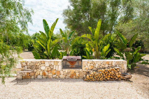 Barbecue area in the garden