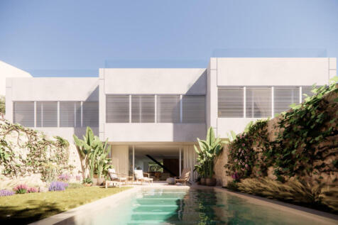 Each house with its own salt water pool