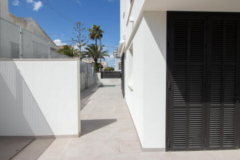 View from the rear outdoor area