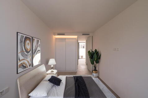 Example of furnishing of a bedroom on the upper floor