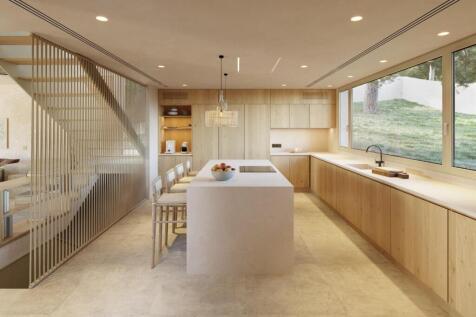 Kitchen with island
