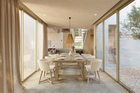 Dining room with lot of light