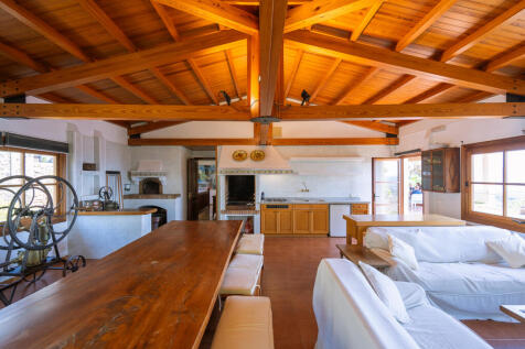 Großes Barbecue im Haus mit Rundumblick in die Landschaft