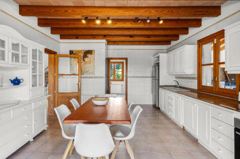 Ess-Küche mit viel Platz