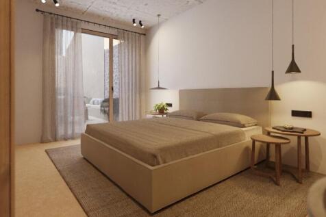 Example of a second bedroom on the upper floor