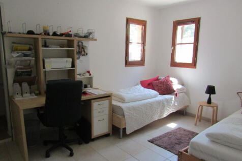 Bedroom 5/ Office