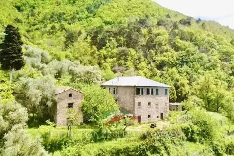 Villa Capponi and Block B