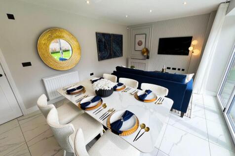 Kitchen/Dining Area