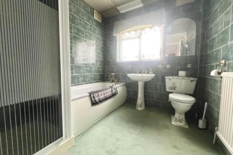 93 grosvenor bathroom.jpg