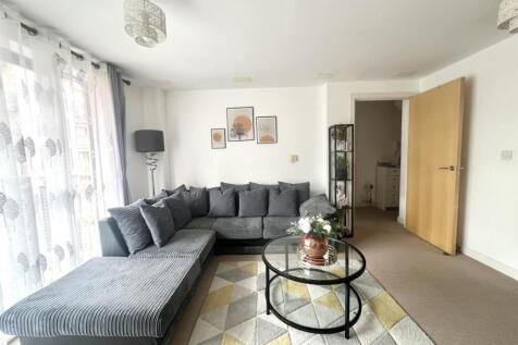 lounge 1.jpg