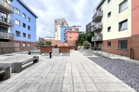building 2.jpg