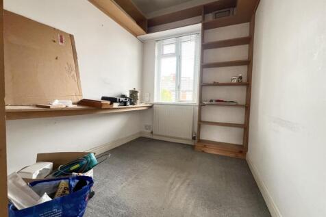 bedroom 3.jpg