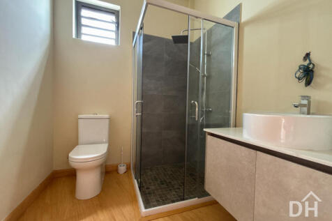 Creek 3 Penthouse19