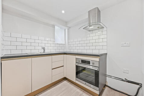 CS - 16 Yarmouth Road - Scnd Kitchen3 (1)