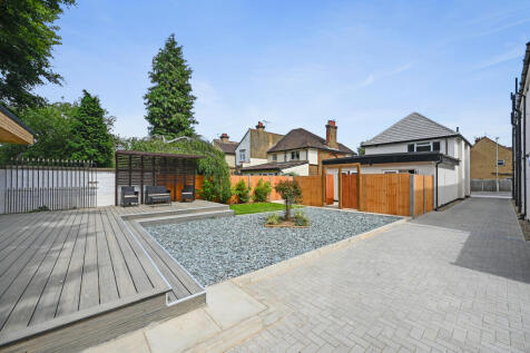 CS - 144 Hagden Lane - Garden1 (1).JPG