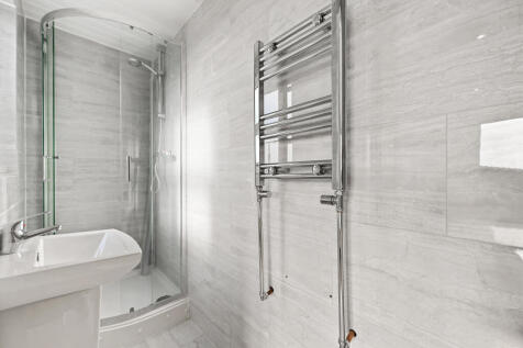 CS - 1 Clifton Road - Room 5 Ensuite3 (1)