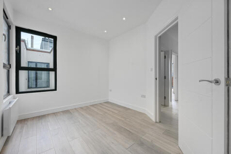 CS - Flat 6, 320 Station Road - 36 (1)