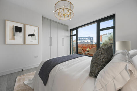 CS - Furnished Flat 5, 320 Station Road - 1