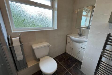 Shower Room (2)